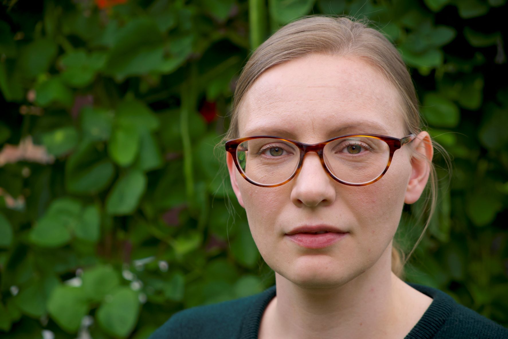 Holly Hopkins (garden) compressed